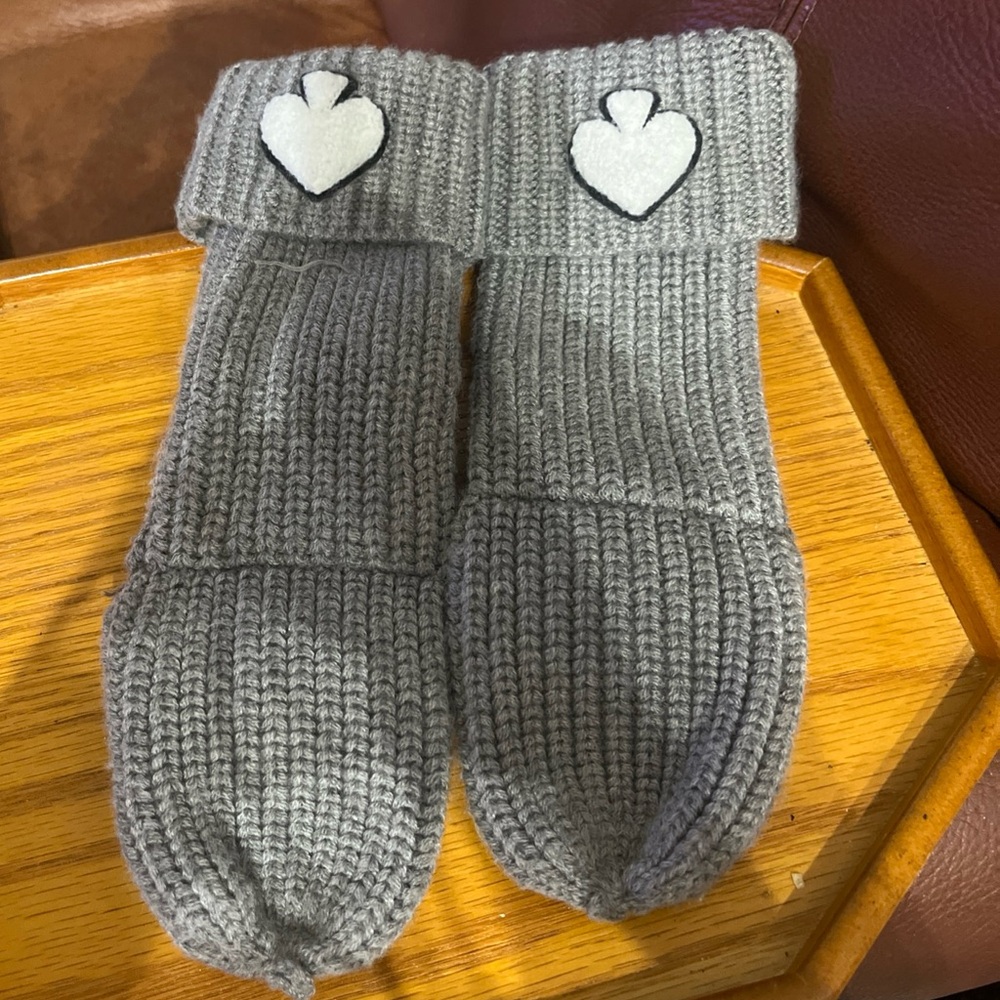 Kate Spade Gray Knit Fold Over Finger Mittens with Heart Accents